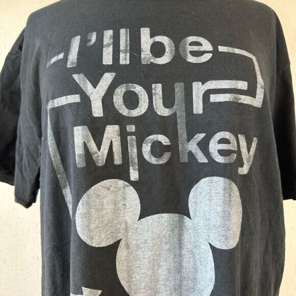 EUC Disney Mens Graphic Tee - Picture 2 of 6